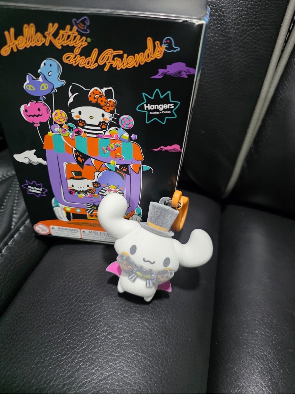 Sanrio Hello Kitty and Friends White Cinnamoroll Halloween Hanger Keychain Flock